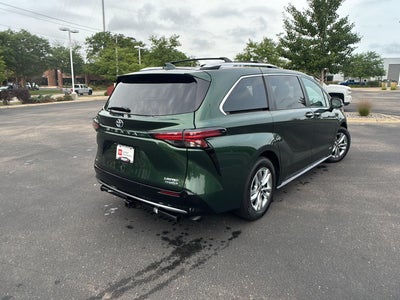 2021 Toyota Sienna Limited 7-Passenger