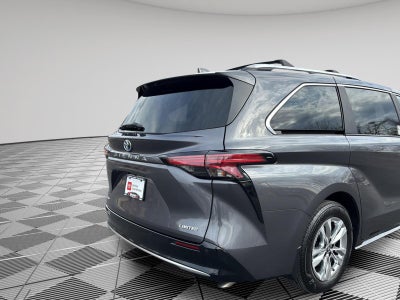 2025 Toyota Sienna Limited 7-Passenger