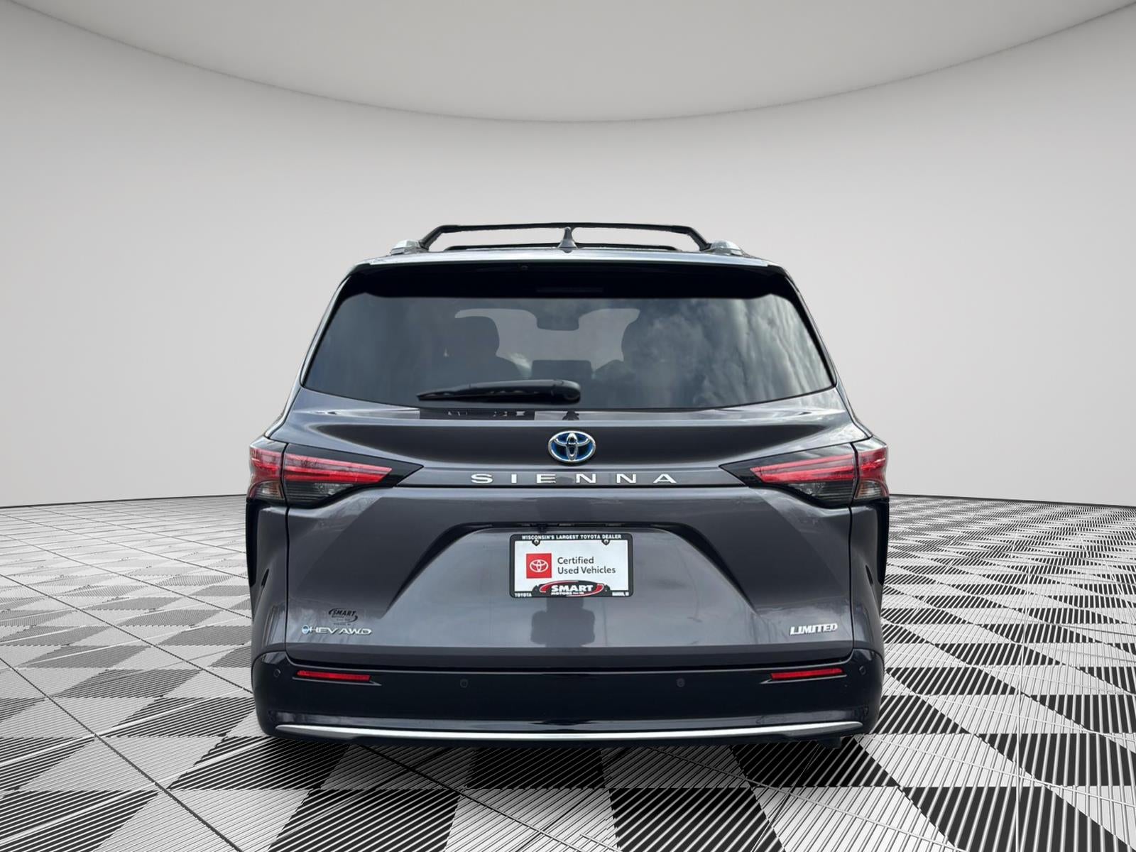 2025 Toyota Sienna Limited 7-Passenger