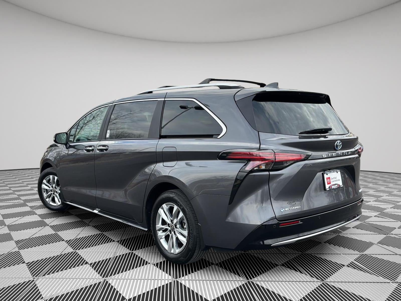 2025 Toyota Sienna Limited 7-Passenger