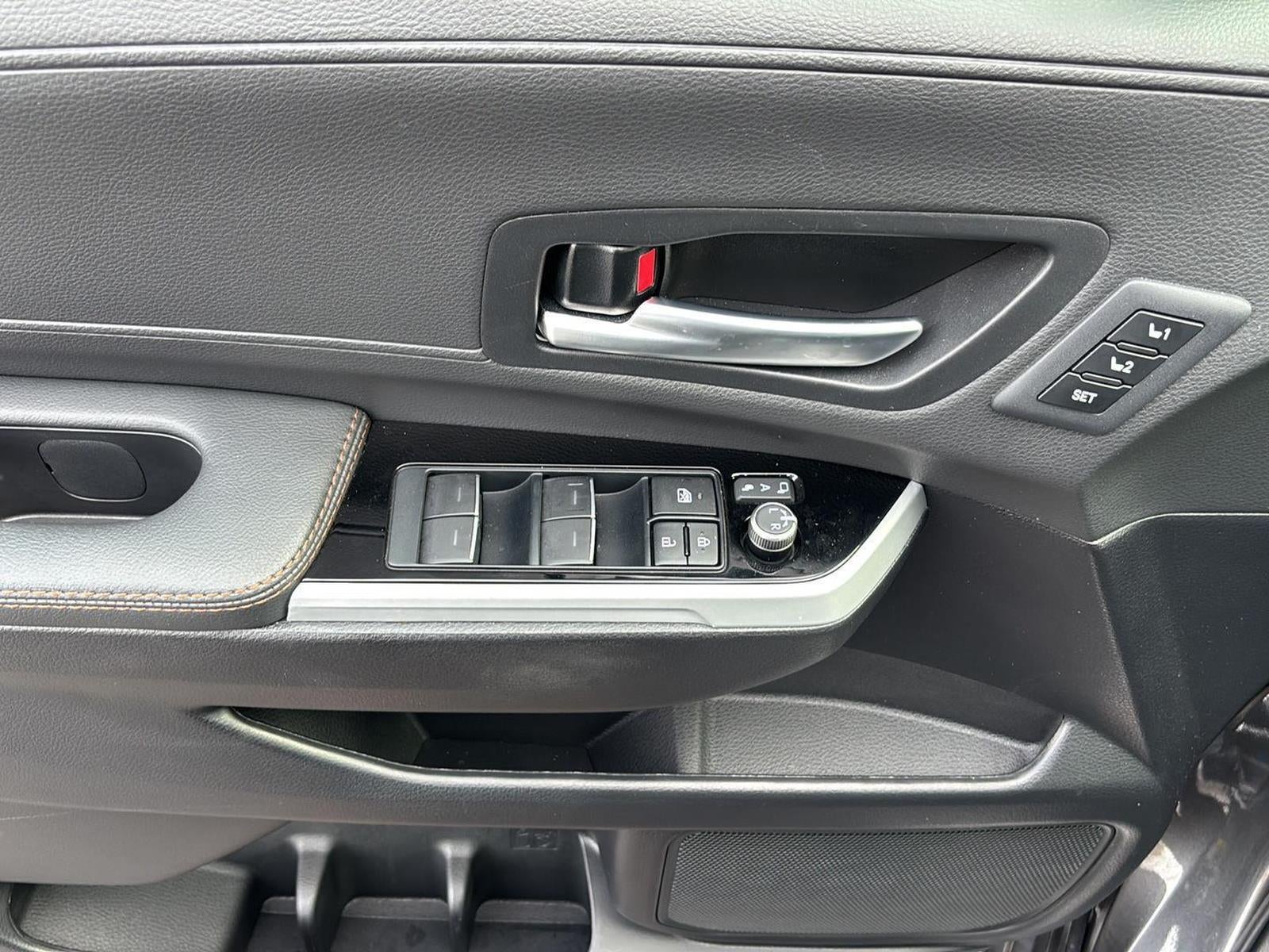 2025 Toyota Sienna Limited 7-Passenger