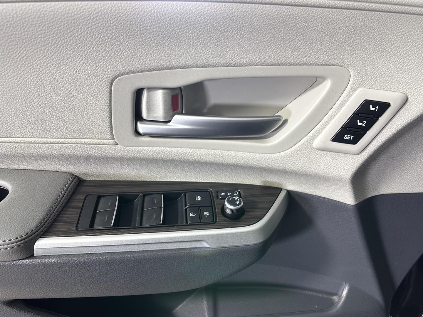 2024 Toyota Sienna Limited 7-Passenger