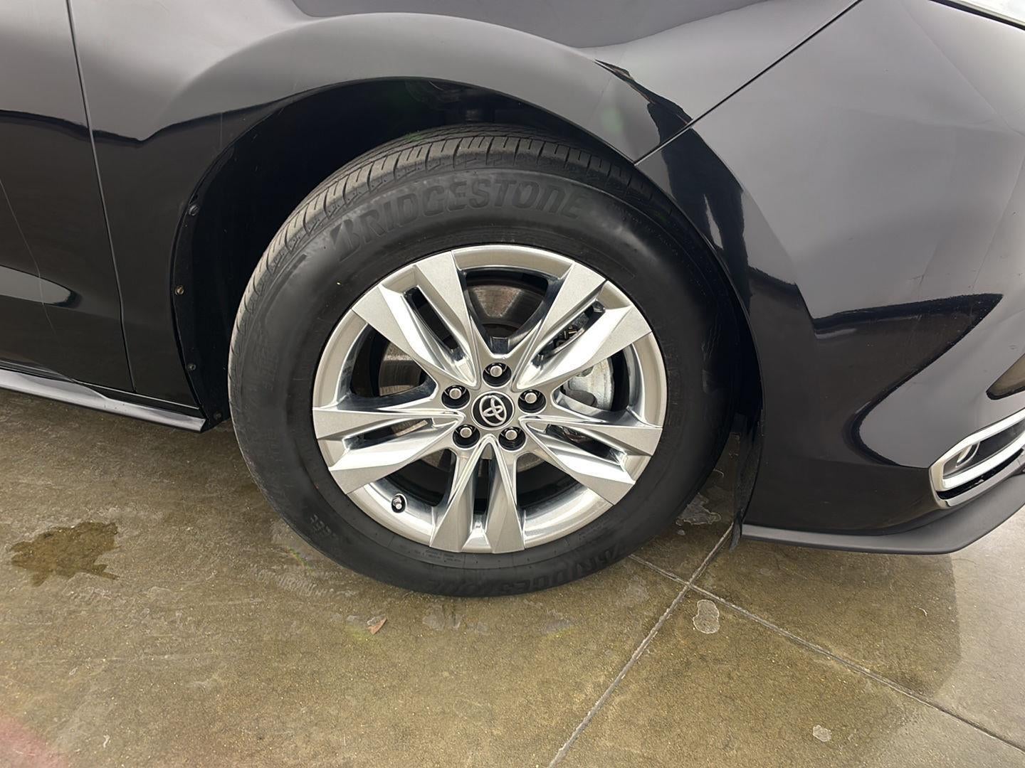 2024 Toyota Sienna Limited 7-Passenger