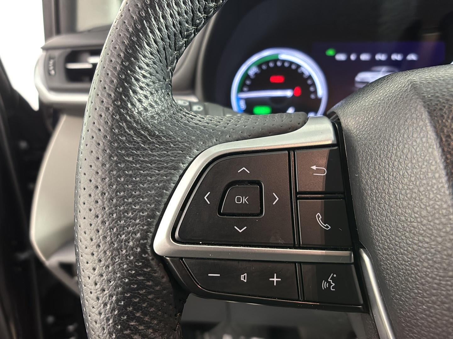 2024 Toyota Sienna Limited 7-Passenger