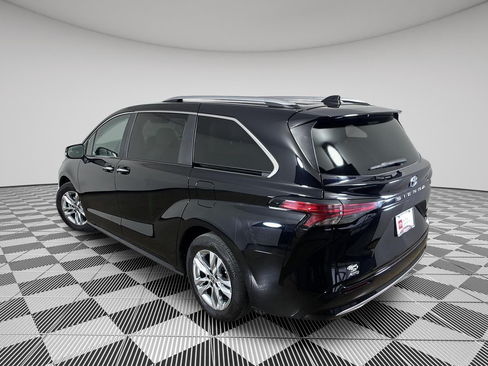 2024 Toyota Sienna Limited 7-Passenger