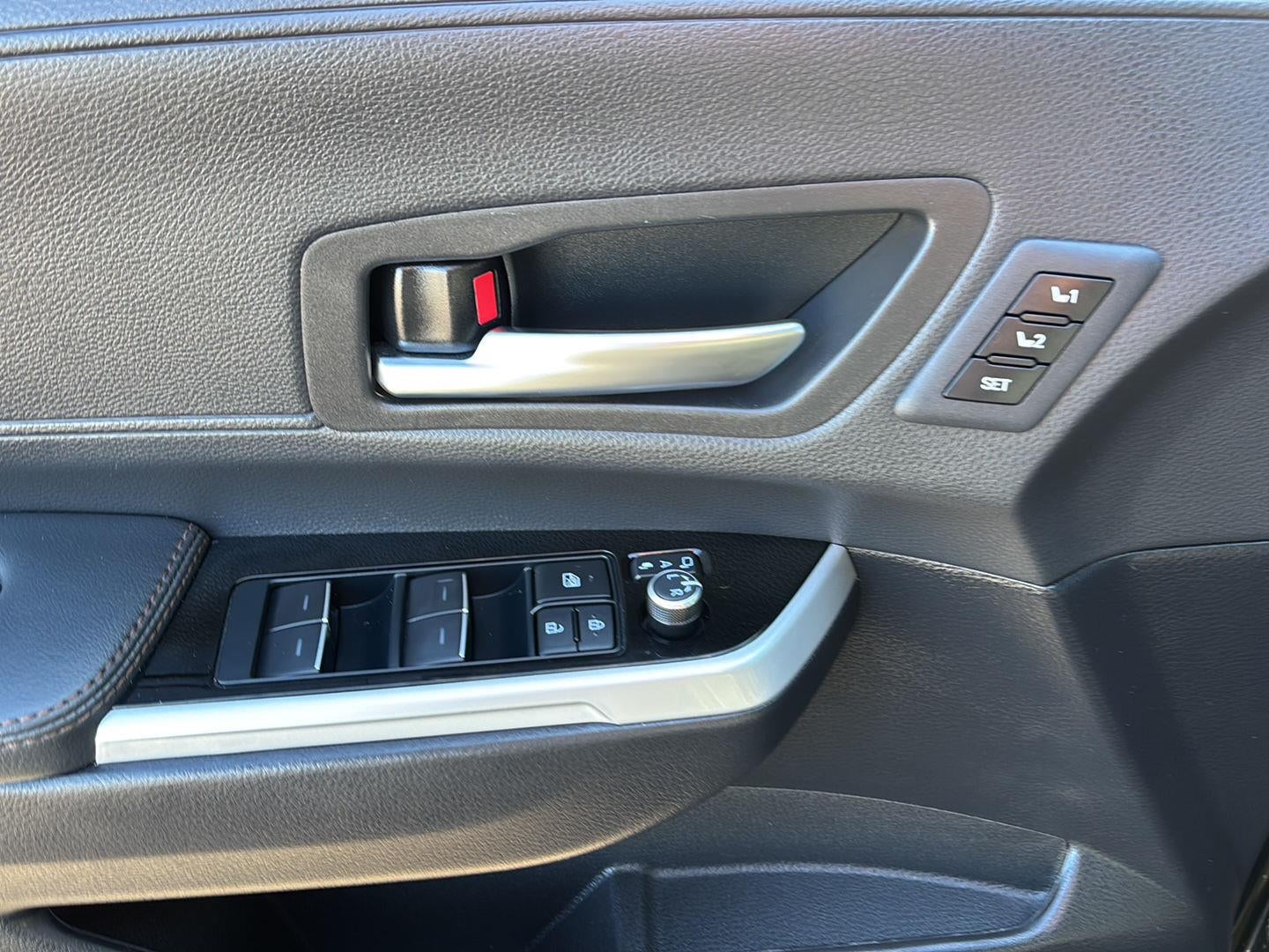 2025 Toyota Sienna Limited 7-Passenger