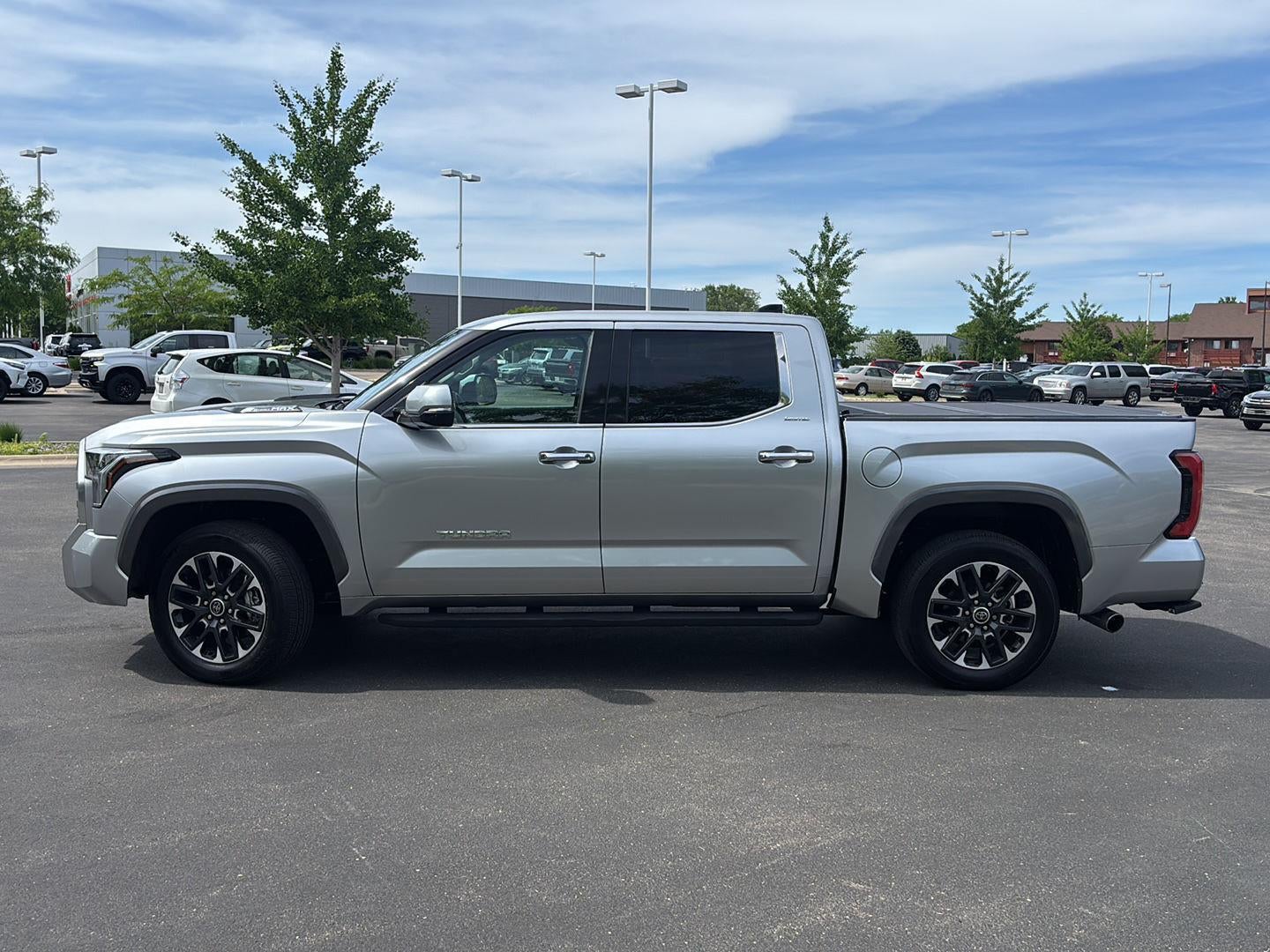 2022 Toyota Tundra Limited HV