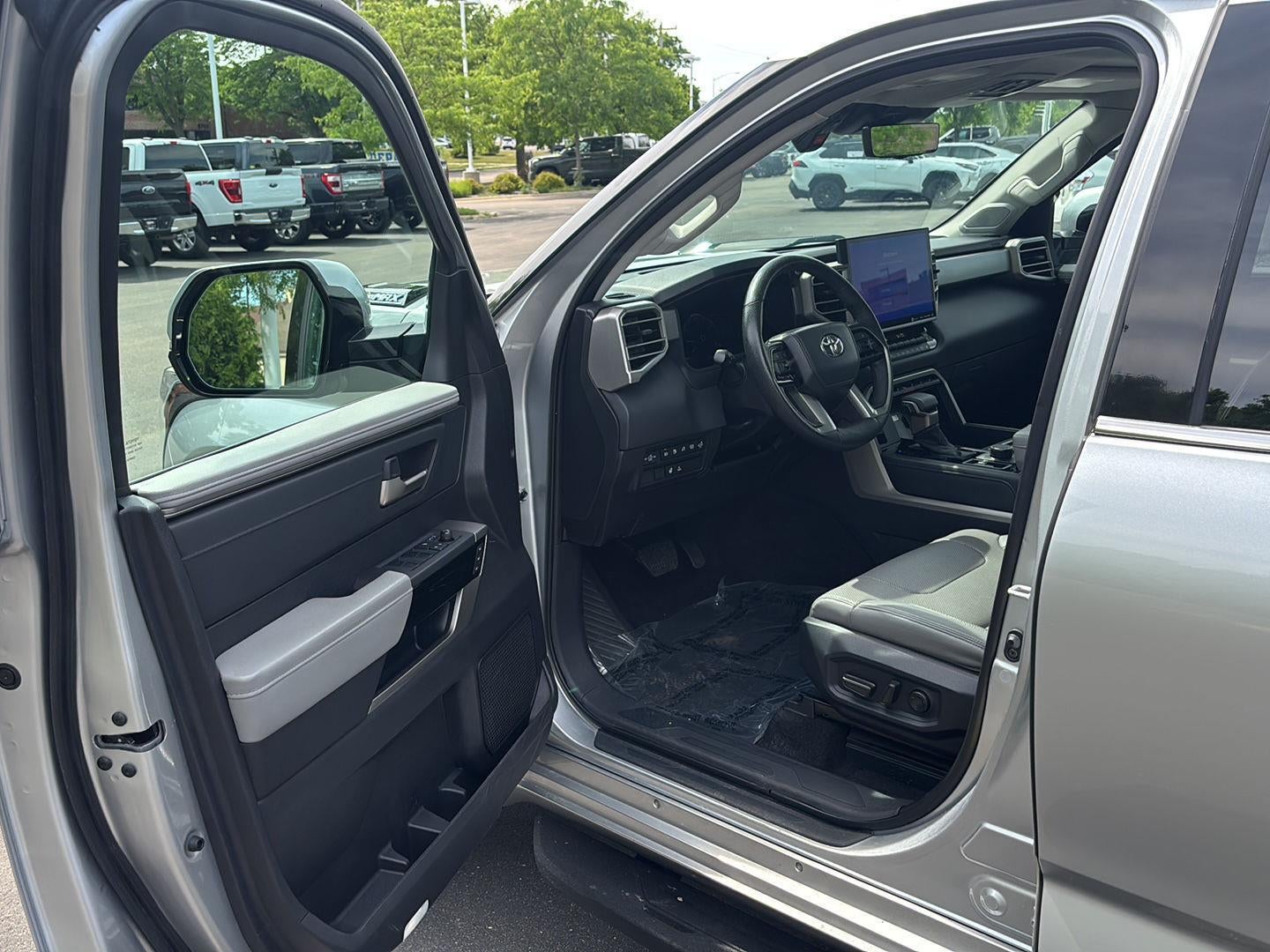 2022 Toyota Tundra Limited HV
