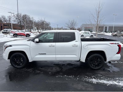 2022 Toyota Tundra SR5 CREW
