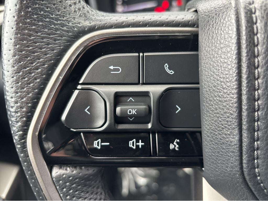 2022 Toyota Tundra SR5 CREW