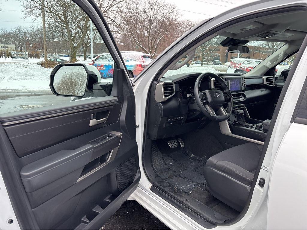 2022 Toyota Tundra SR5 CREW