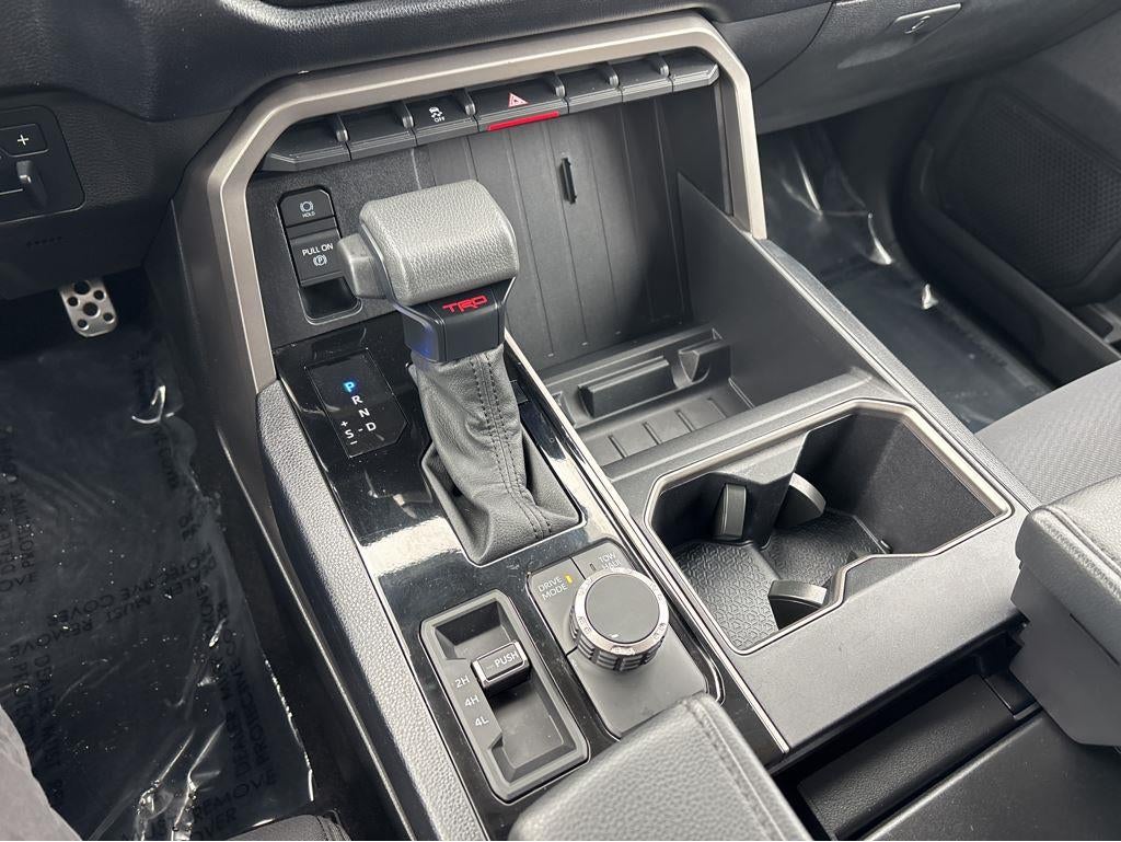 2022 Toyota Tundra SR5 CREW