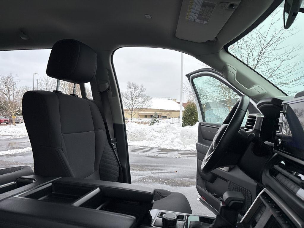 2022 Toyota Tundra SR5 CREW