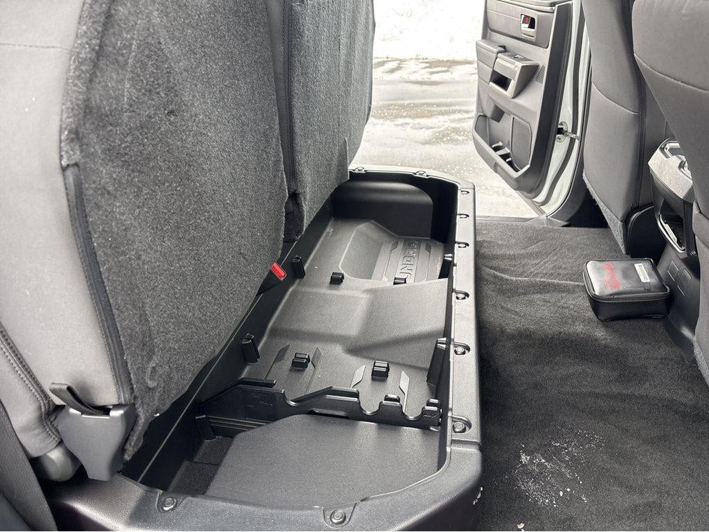 2022 Toyota Tundra SR5 CREW