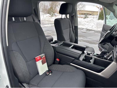 2022 Toyota Tundra SR5 CREW