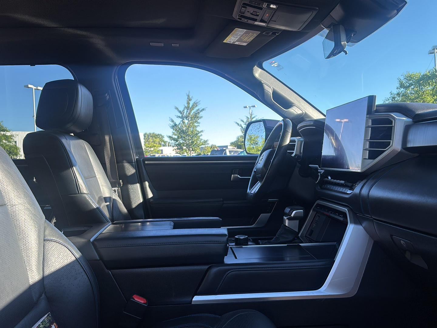 2022 Toyota Tundra Platinum HV