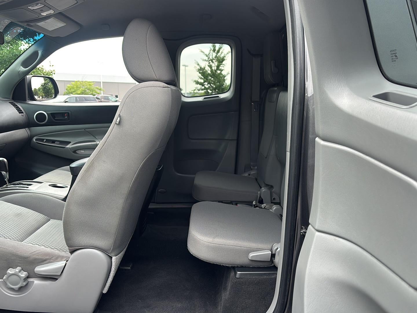 2015 Toyota Tacoma 4WD Access Cab V6 AT (Natl)