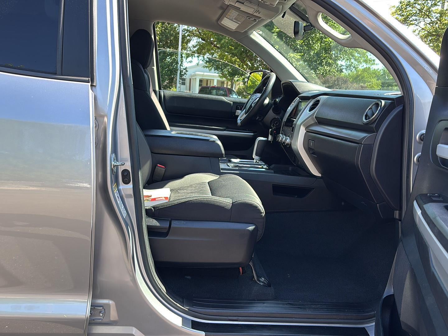 2016 Toyota Tundra SR5
