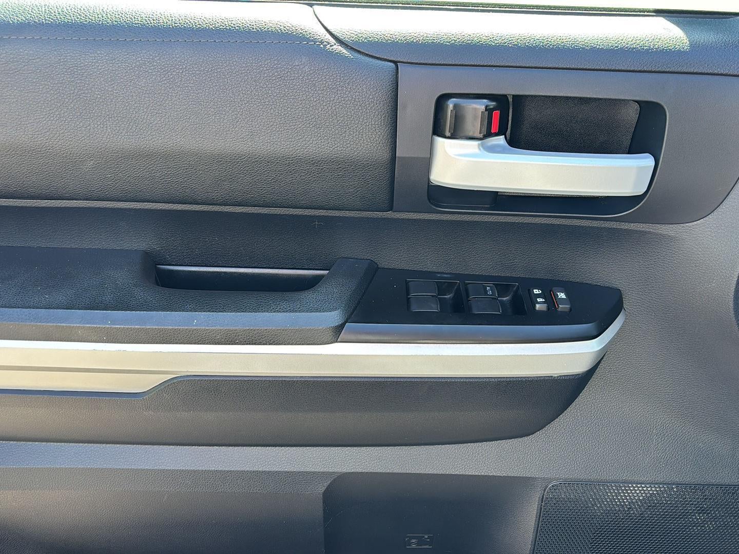 2016 Toyota Tundra SR5
