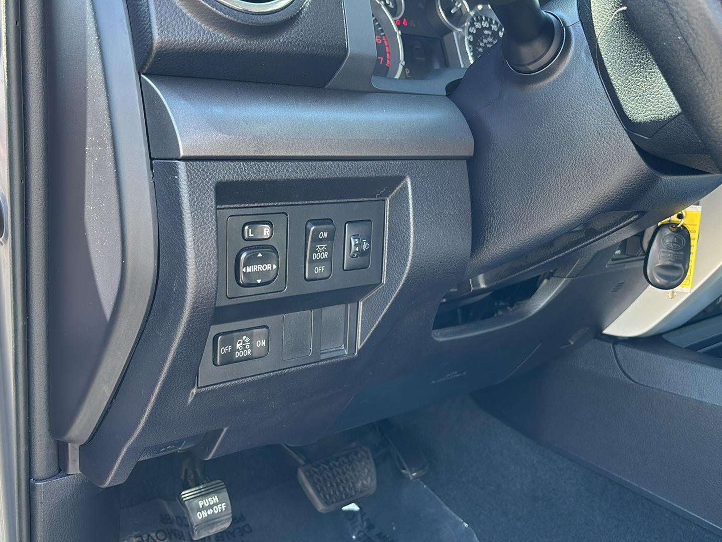 2016 Toyota Tundra SR5