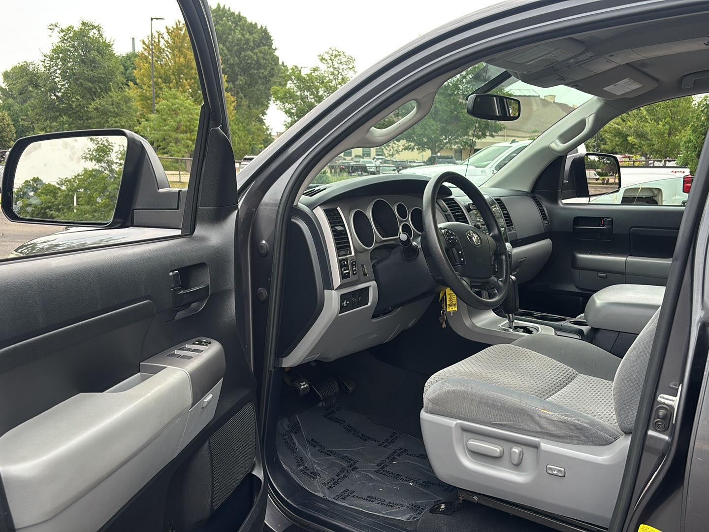 2012 Toyota Tundra Truck Double Cab 5.7L FFV V8 6-Spd AT (Natl)