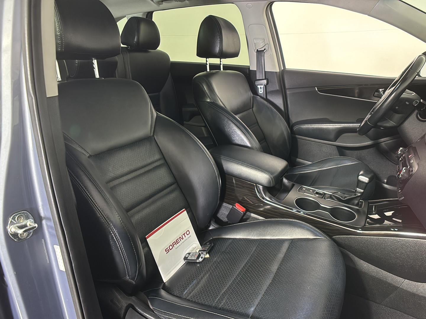 2020 Kia Sorento EX V6