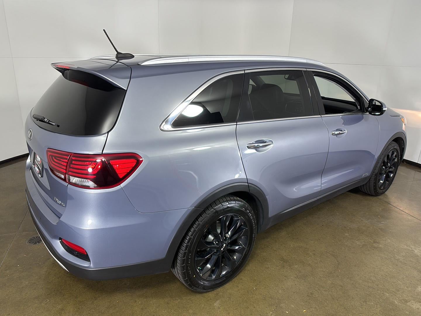 2020 Kia Sorento EX V6