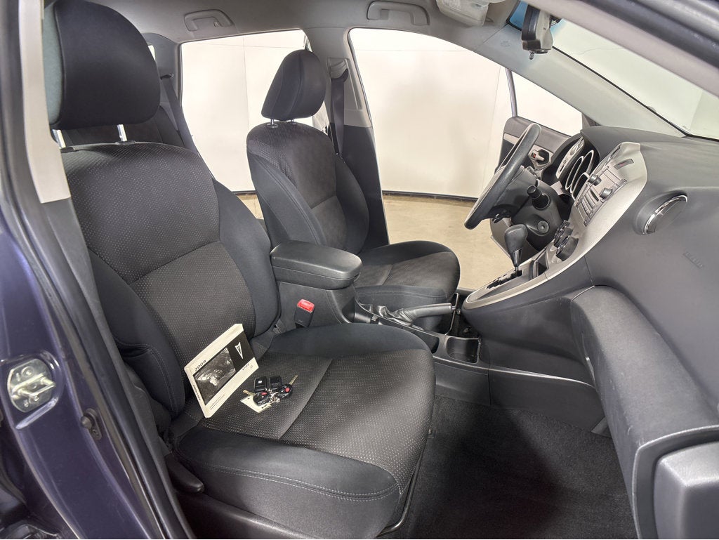 2009 Pontiac Vibe w/1SB