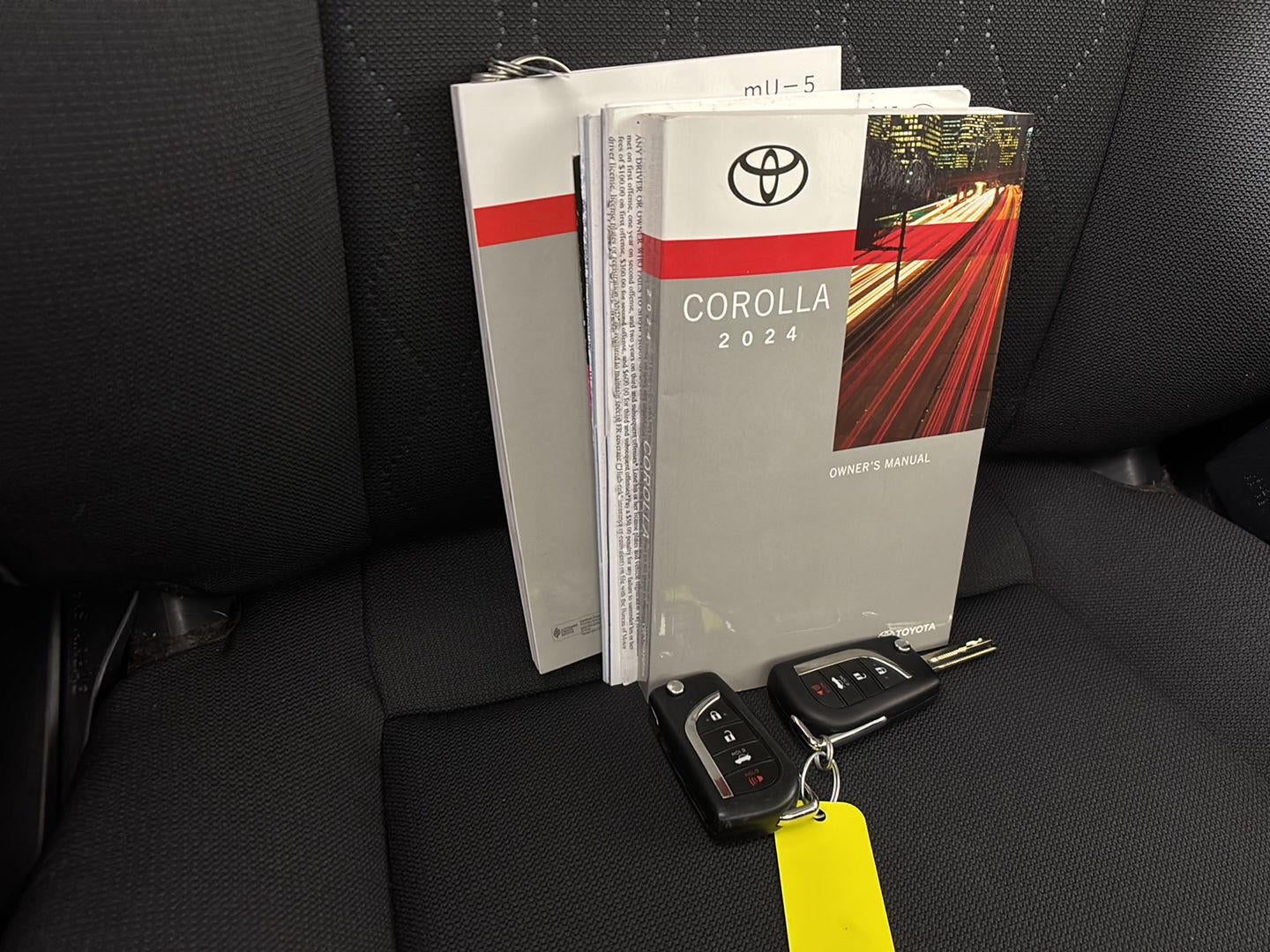 2024 Toyota Corolla LE