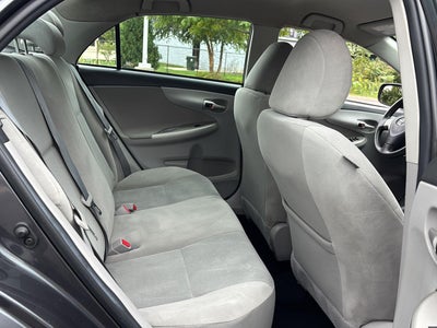 2012 Toyota Corolla 4dr Sdn Auto LE (Natl)