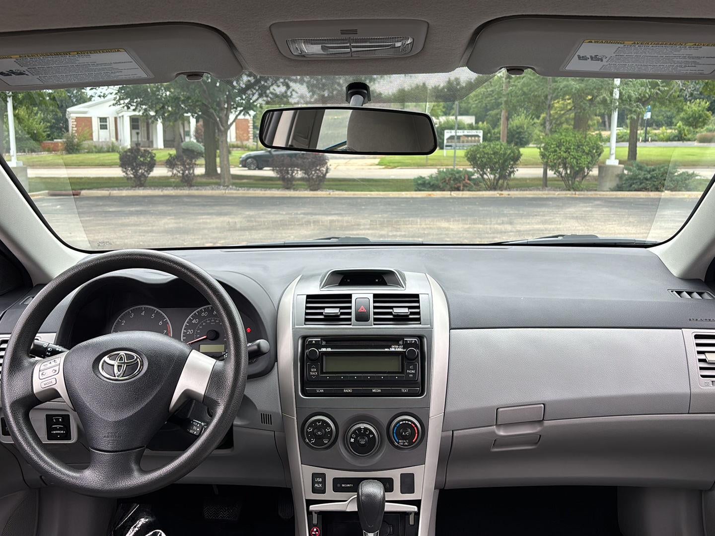 2012 Toyota Corolla 4dr Sdn Auto LE (Natl)