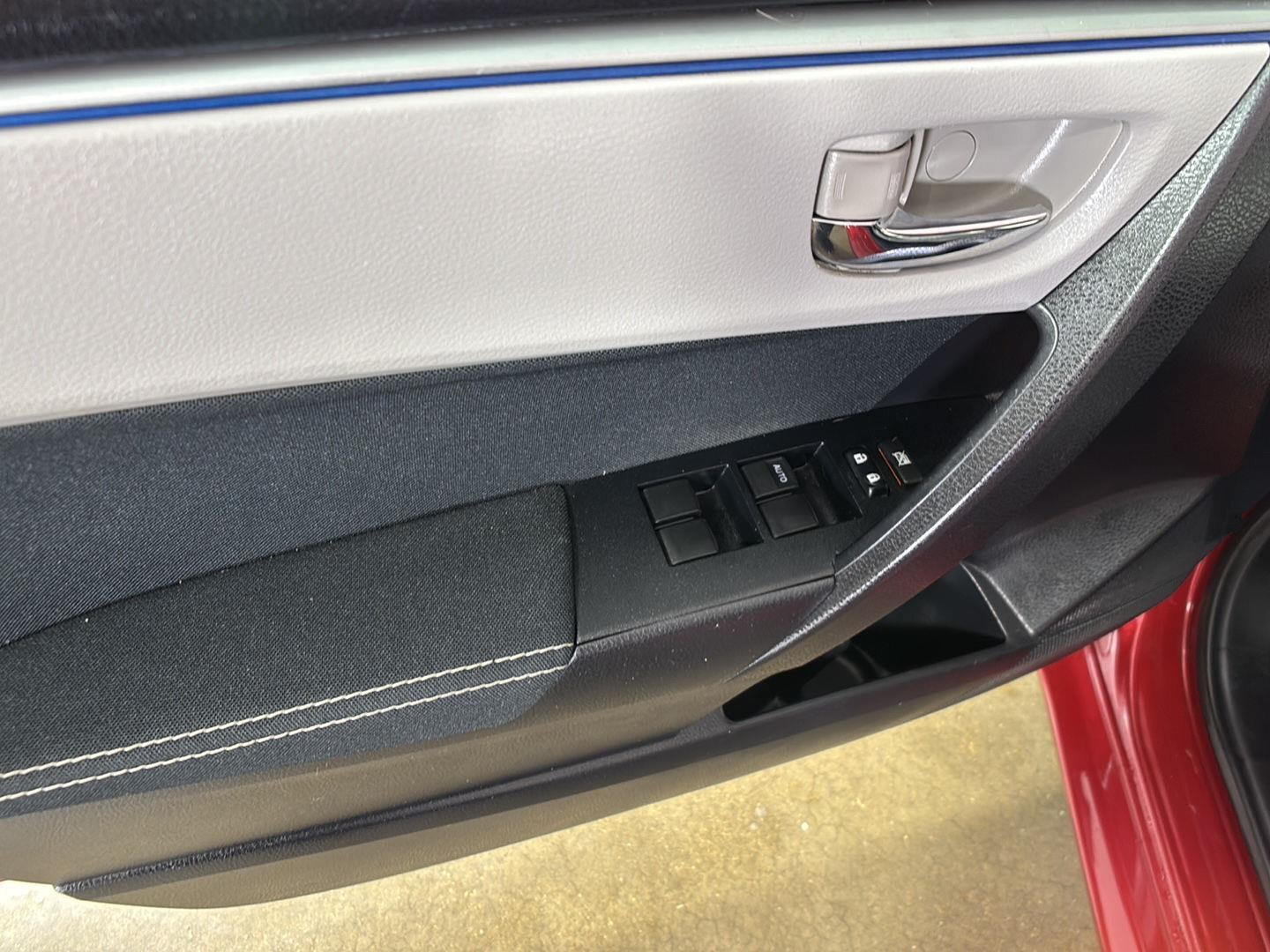 2015 Toyota Corolla LE Plus