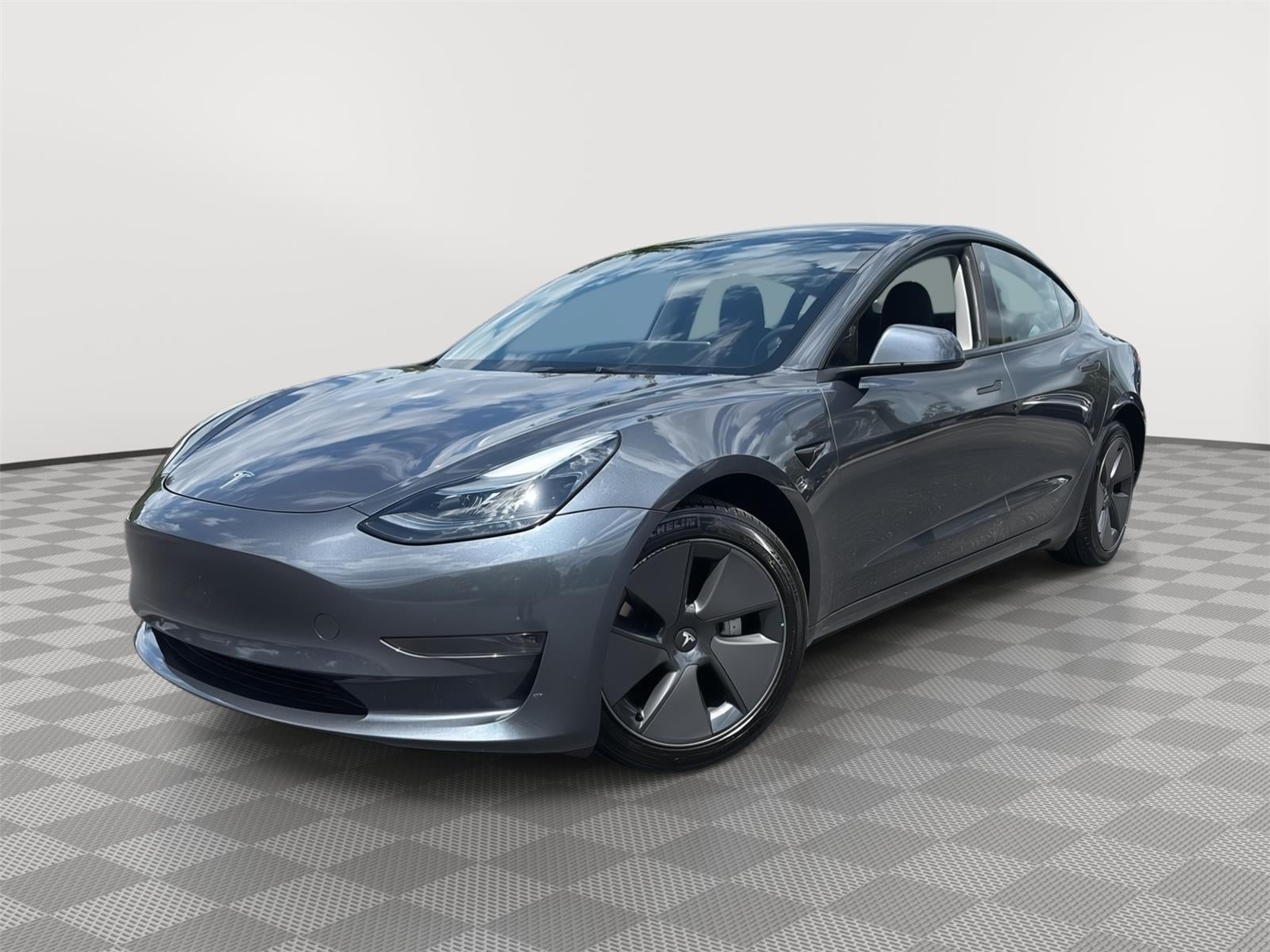 2023 Tesla Model 3 RWD