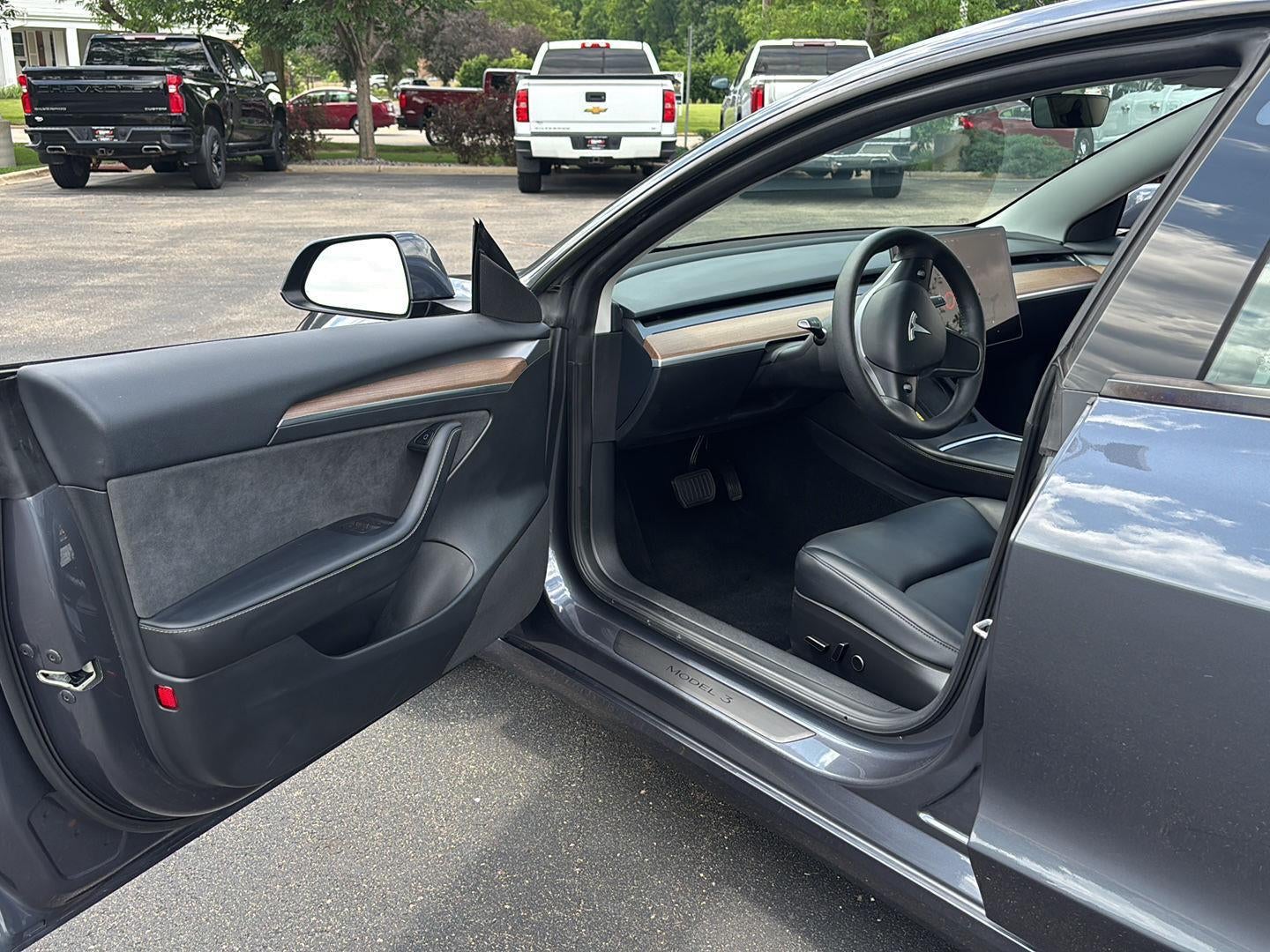 2023 Tesla Model 3 RWD