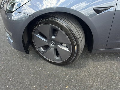 2023 Tesla Model 3 RWD