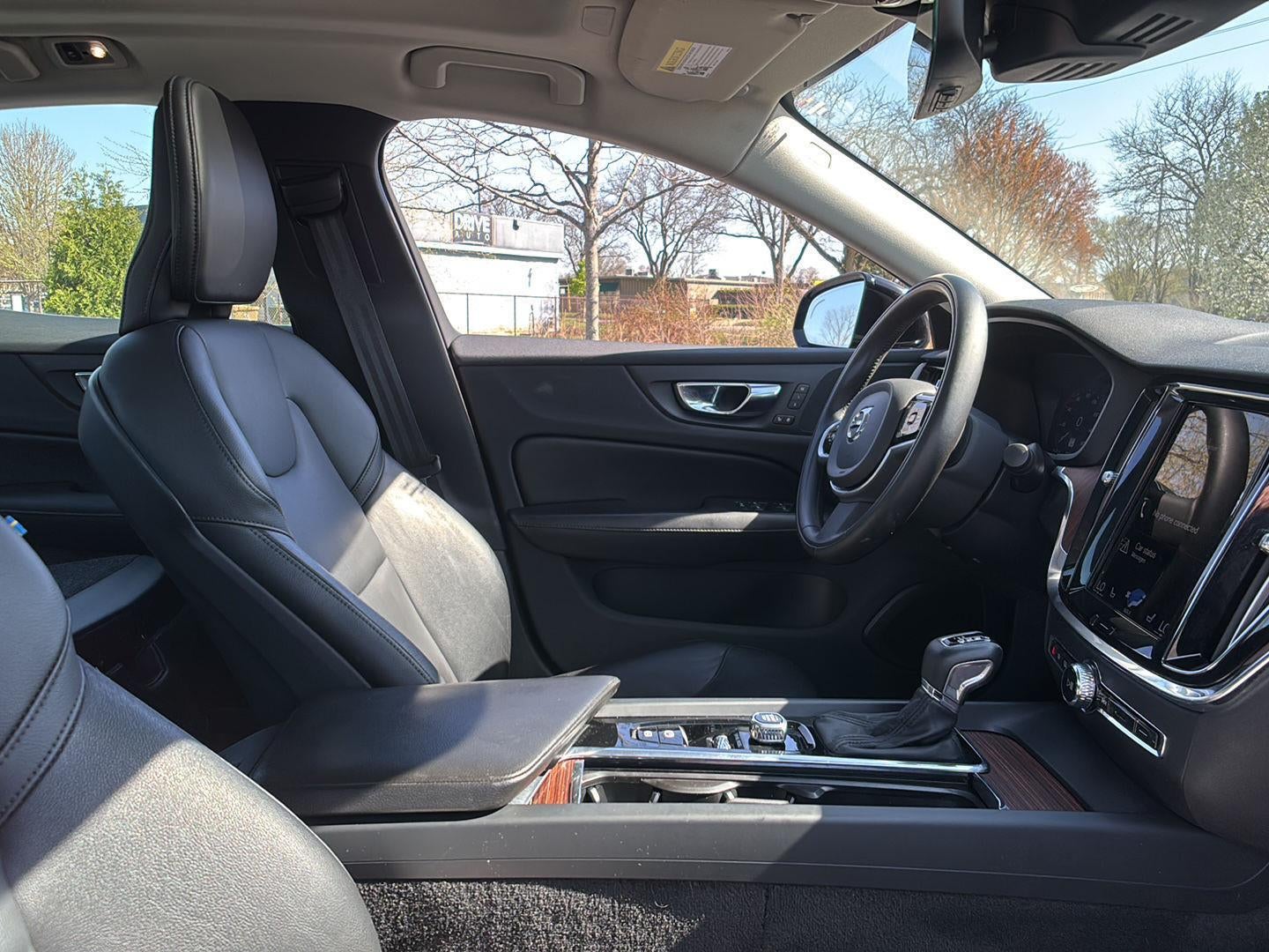 2021 Volvo S60 Momentum