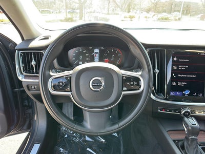 2021 Volvo S60 Momentum