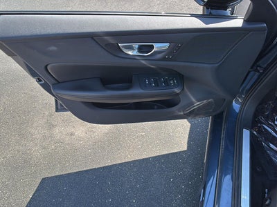 2021 Volvo S60 Momentum