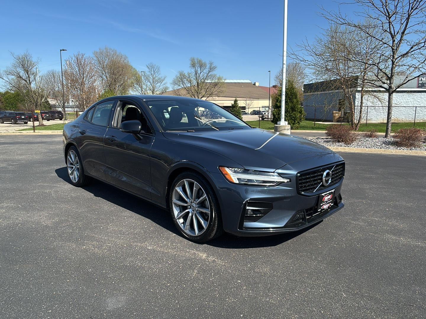 2021 Volvo S60 Momentum