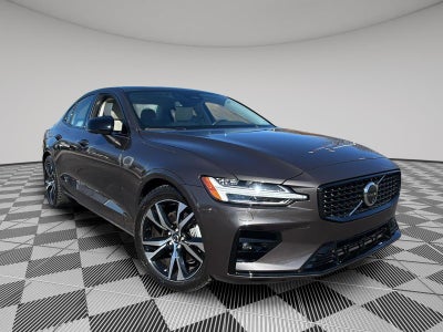 2024 Volvo S60 Plus Dark Theme