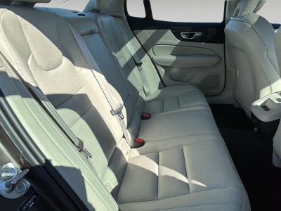 2024 Volvo S60 Plus Dark Theme