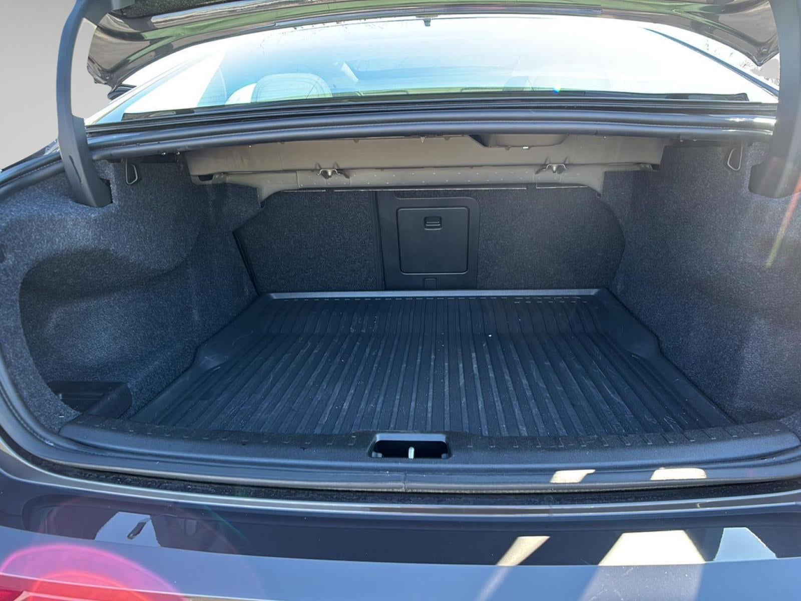 2024 Volvo S60 Plus Dark Theme