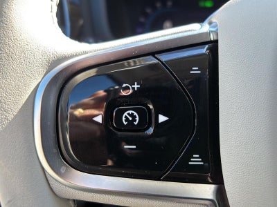 2024 Volvo S60 Plus Dark Theme