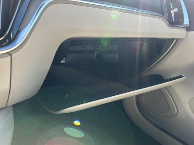 2024 Volvo S60 Plus Dark Theme