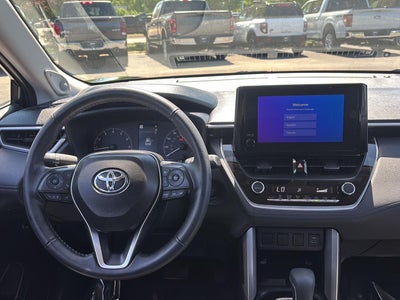 2024 Toyota Corolla Cross LE