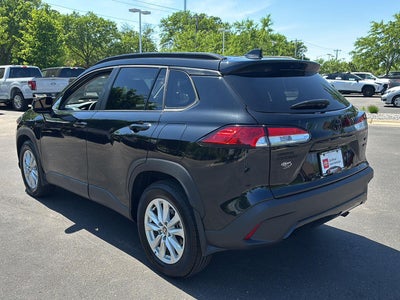 2024 Toyota Corolla Cross LE