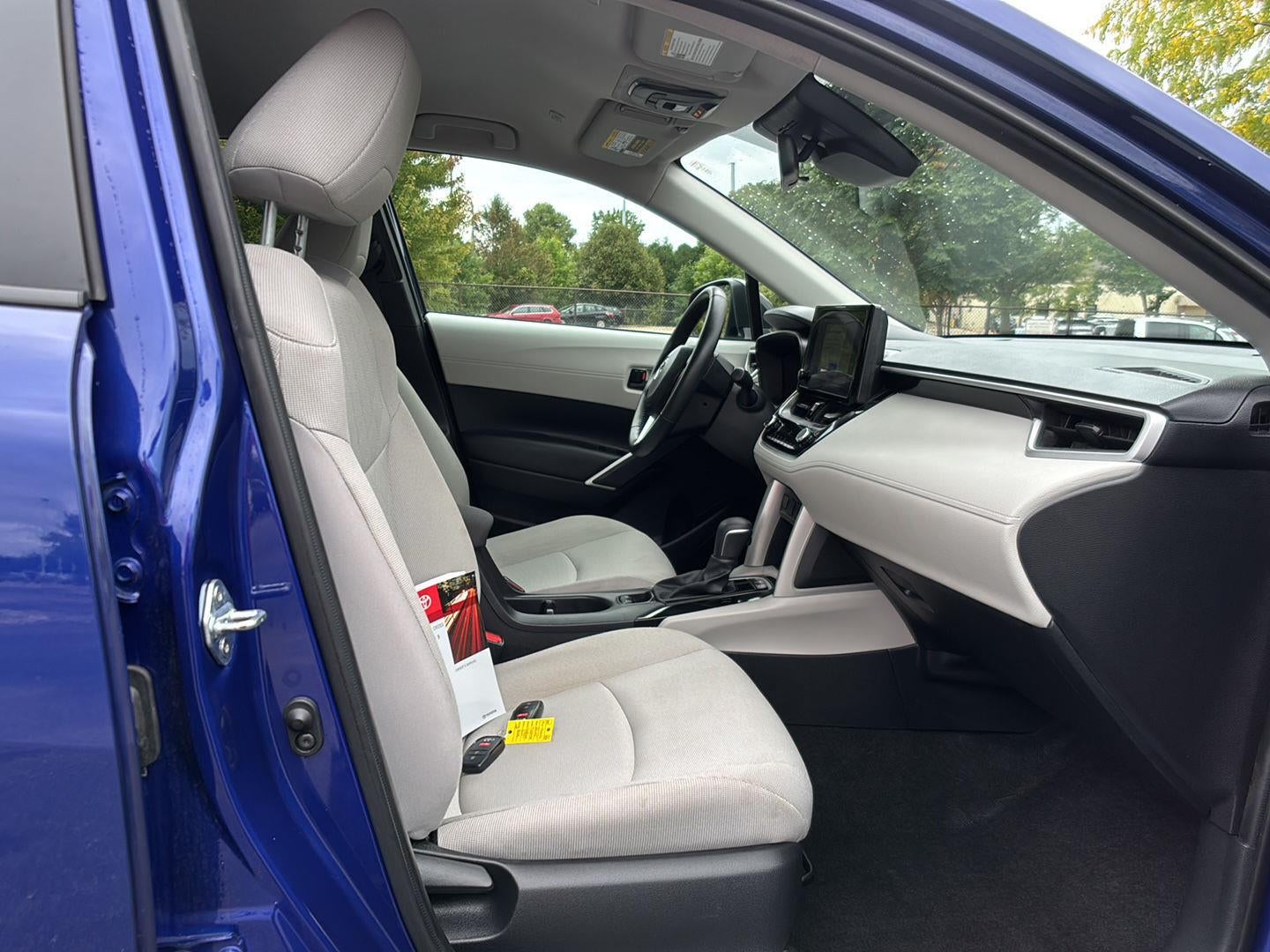 2025 Toyota Corolla Cross LE