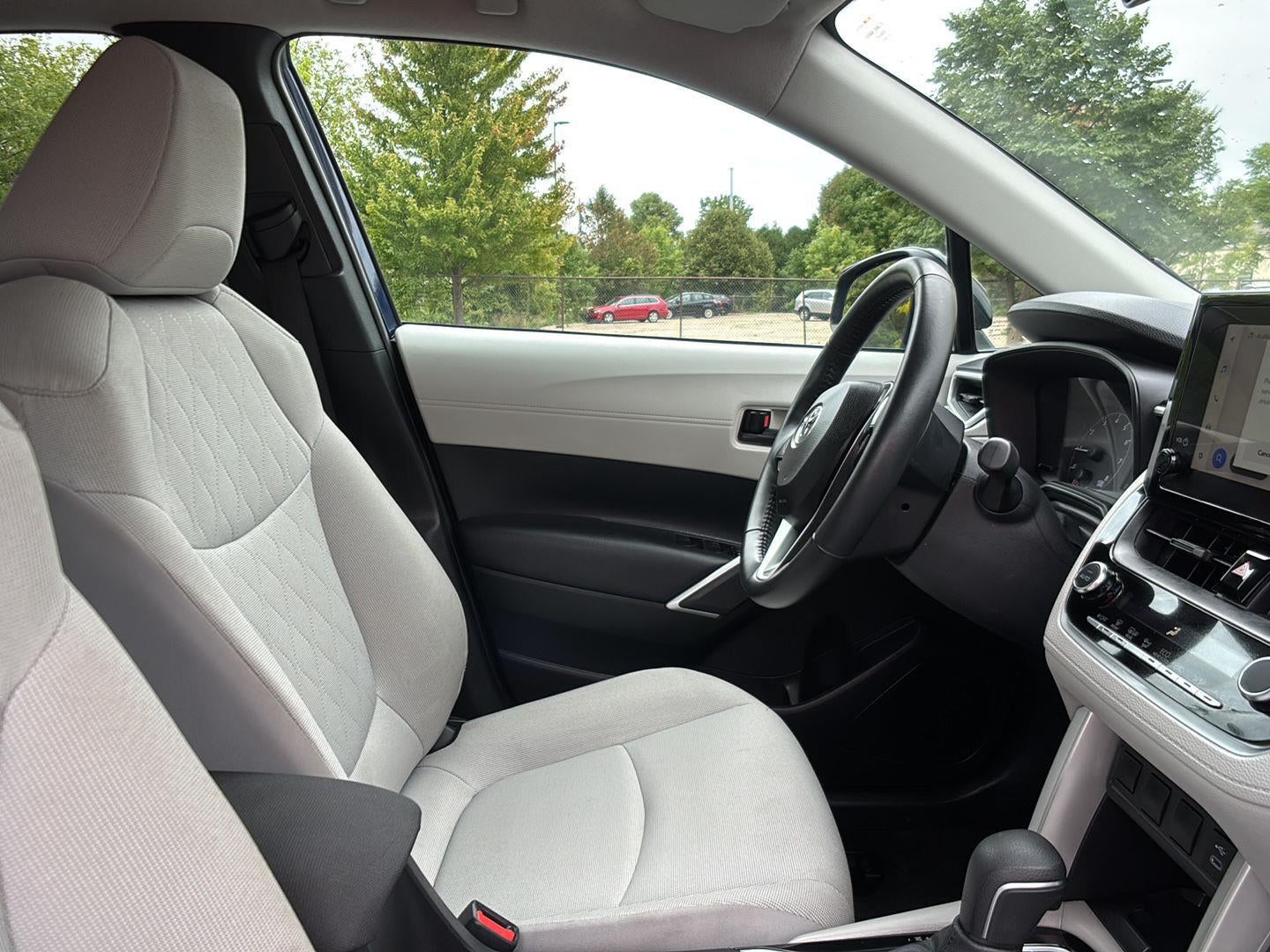 2025 Toyota Corolla Cross LE
