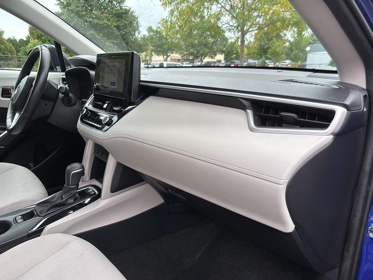 2025 Toyota Corolla Cross LE