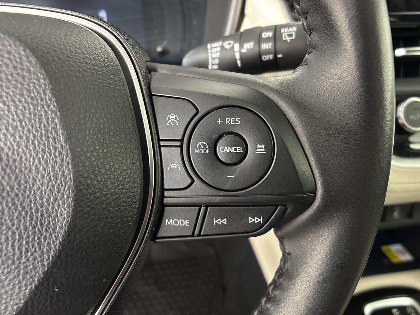 2023 Toyota Corolla Cross XLE